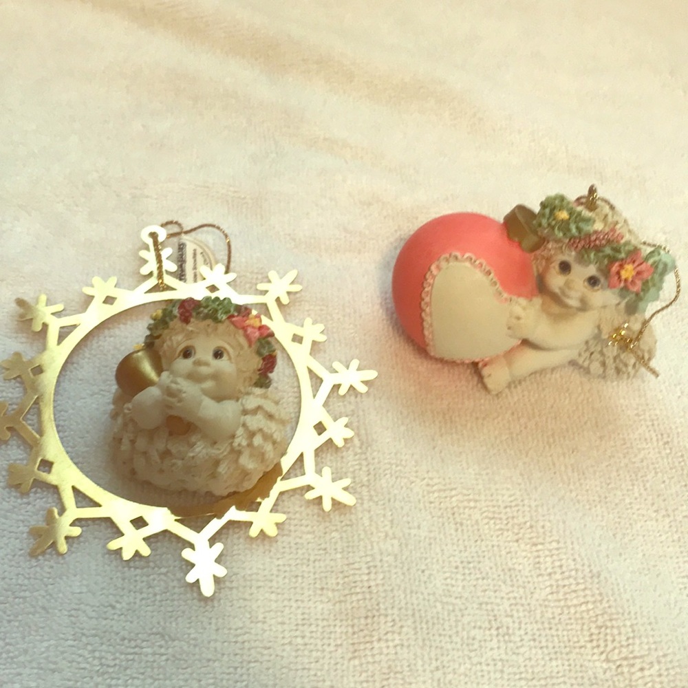2  Dreamsicle Christmas angel ornaments🧖‍♀️